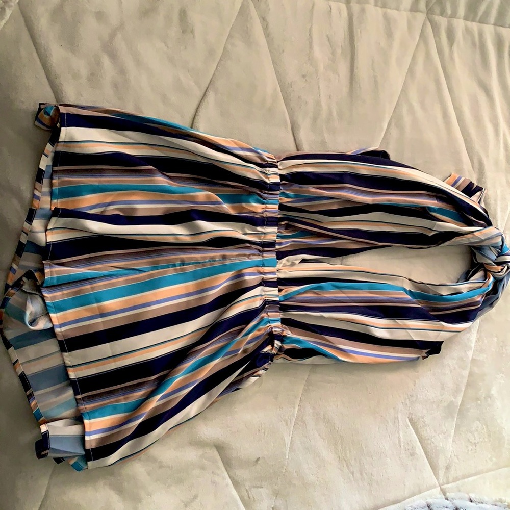 FashionNova / Satin Romper